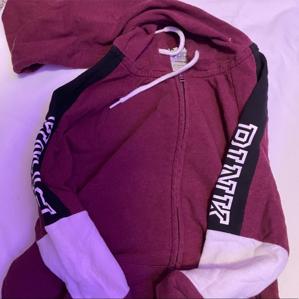 4 piece Pink Victoria Secret sweater bundle